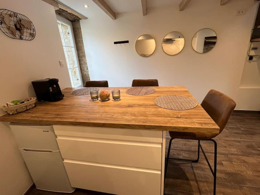 La Petite Maison - La Grange Des Colporteurs Nanclars Экстерьер фото
